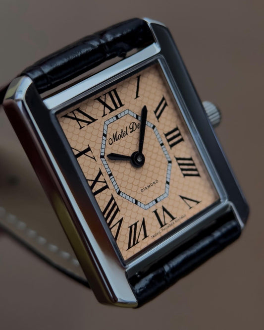 Motel De Diamond - Salmon 2026